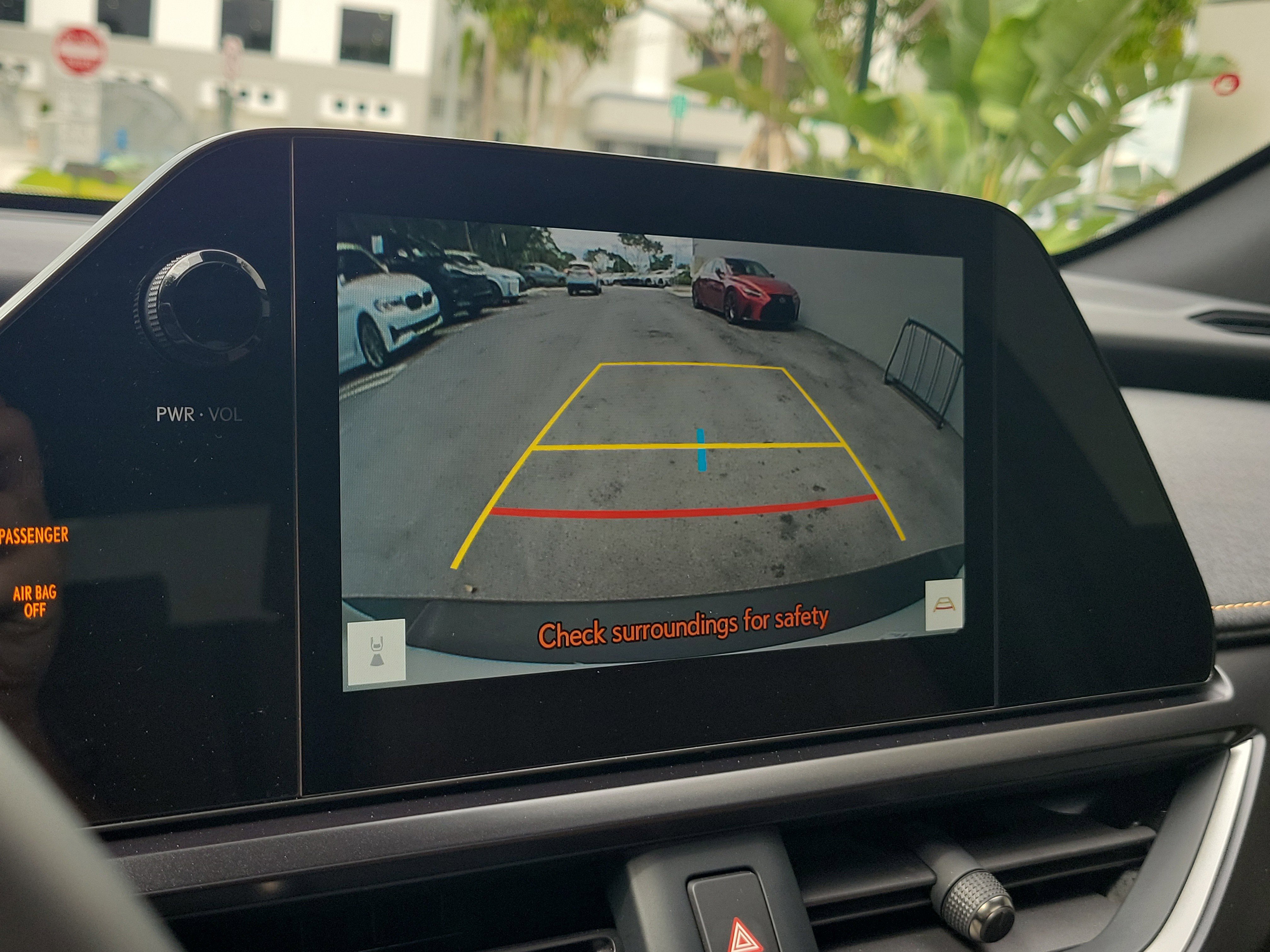 Used 2025 Lexus UX 300h FWD w/ Accessory Package (Z2) image 32