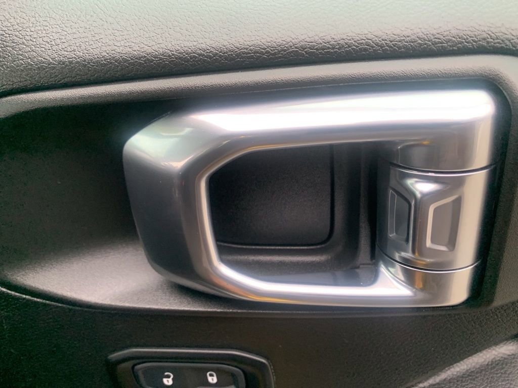 Used 2023 Jeep Gladiator Sport image 25