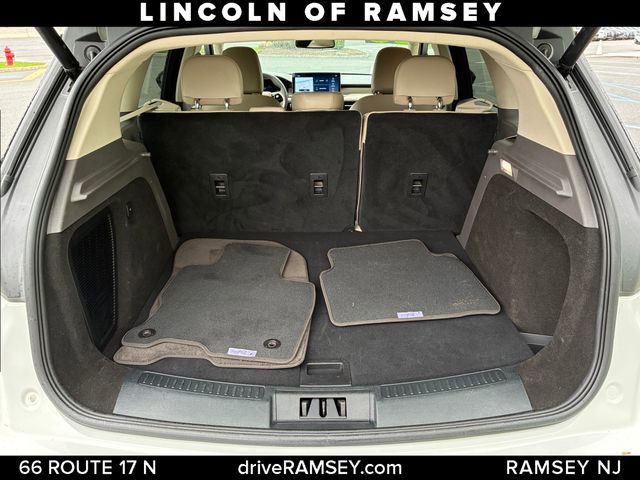 Used 2023 Lincoln Corsair AWD image 6