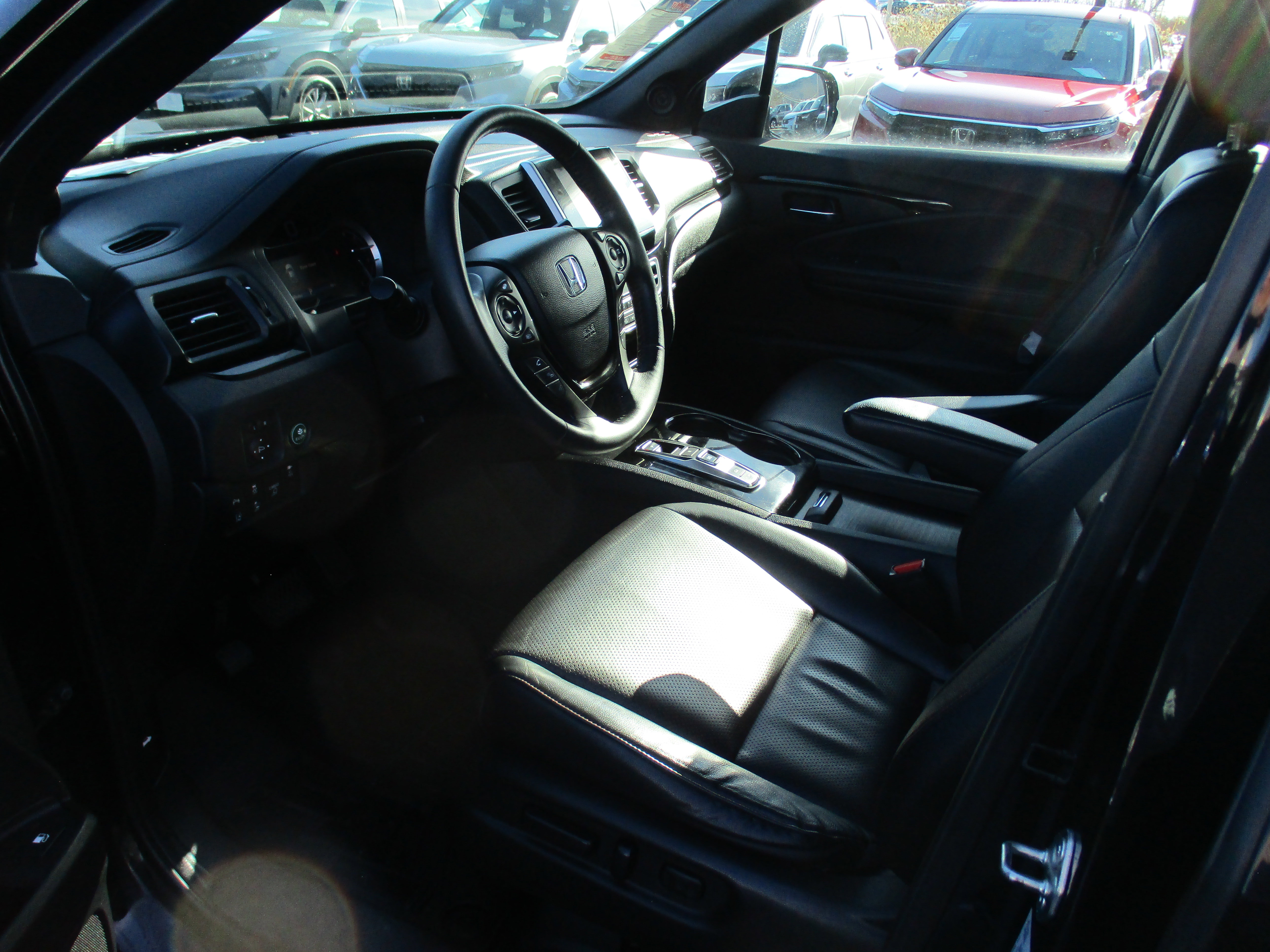 Certified 2020 Honda Ridgeline Black Edition image 12