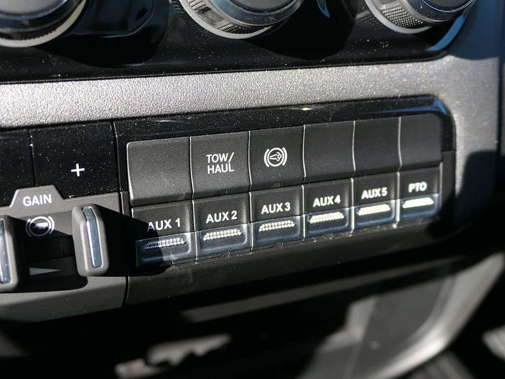 New 2026 RAM 3500 Tradesman RWD image 19