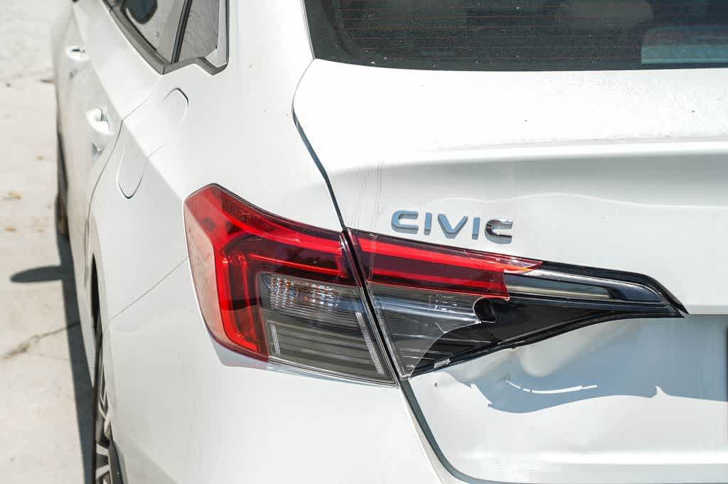 Used 2022 Honda Civic EX image 9
