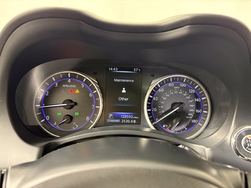 Used 2017 INFINITI Q60 2.0t w/ Premium Plus Package 2.0T AWD/4WD image 16