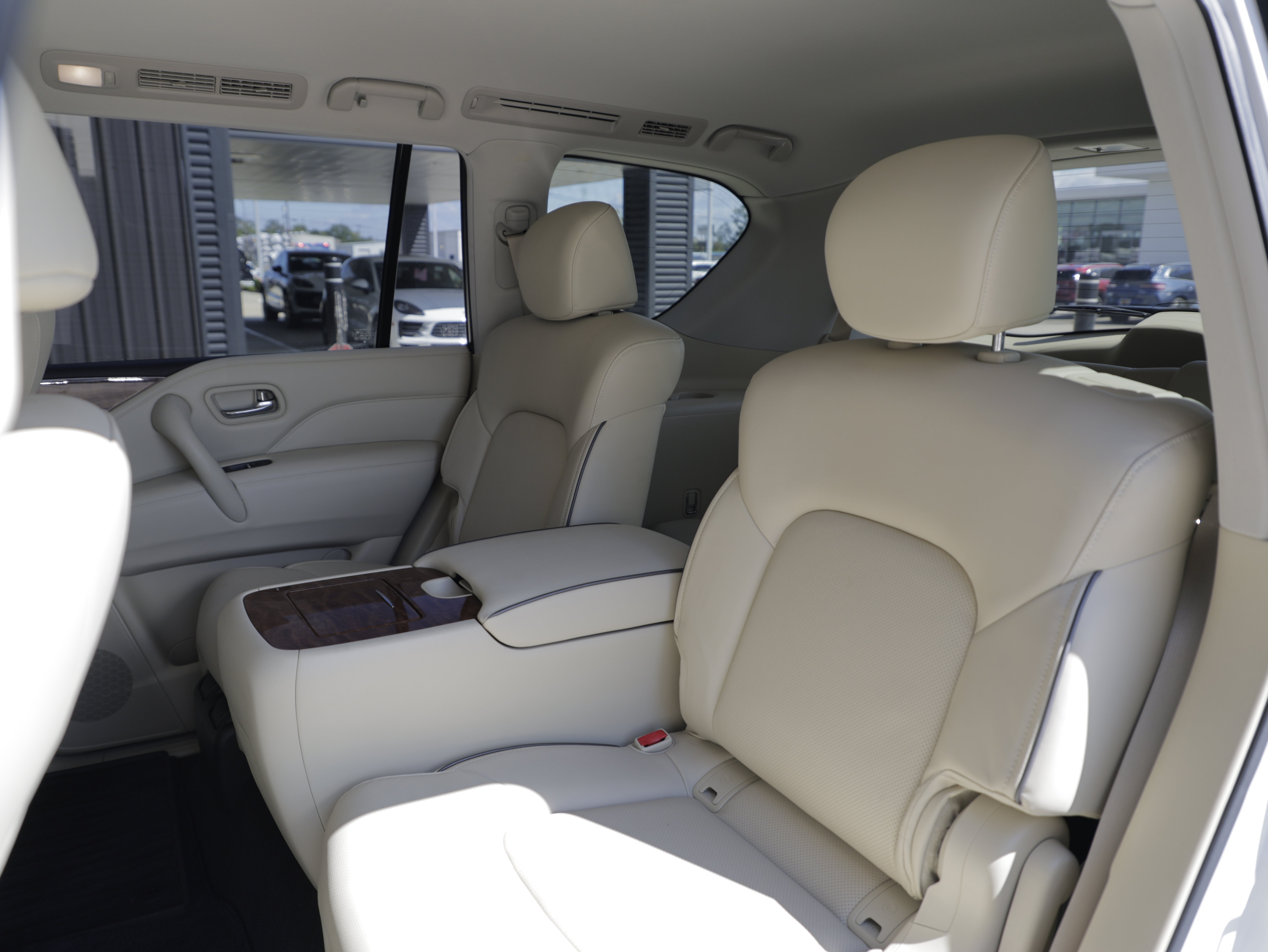Used 2019 INFINITI QX80 Luxe w/ All-Season Package RWD image 21
