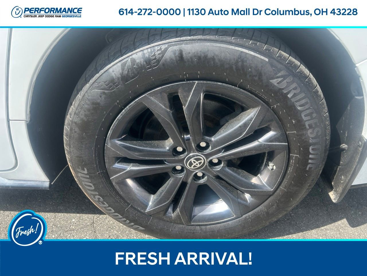 Used 2024 Toyota Sienna AWD image 11