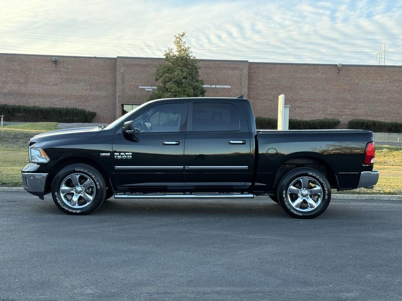 Used 2016 RAM 1500 Big Horn image 4