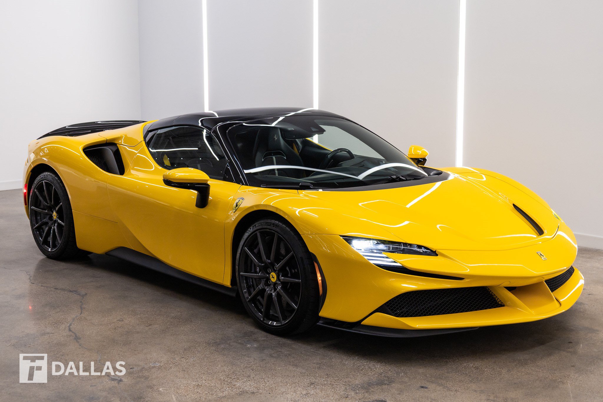 Used 2024 Ferrari SF90 Spider AWD/4WD image 19