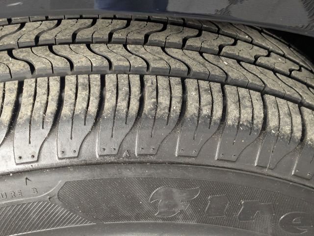 Used 2023 Chevrolet Equinox LT w/ Driver Convenience Package image 9