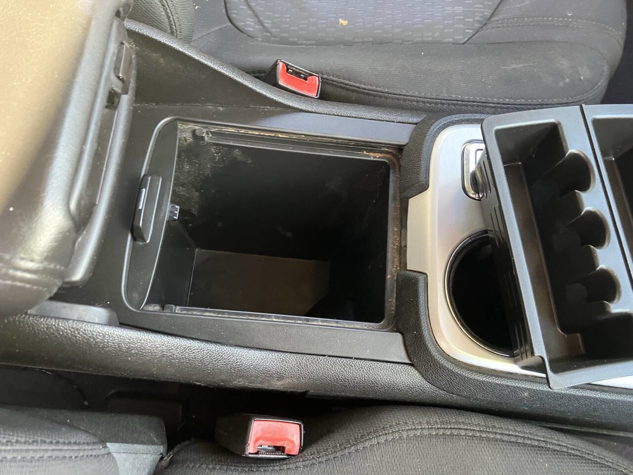 Used 2010 GMC Acadia SL image 39