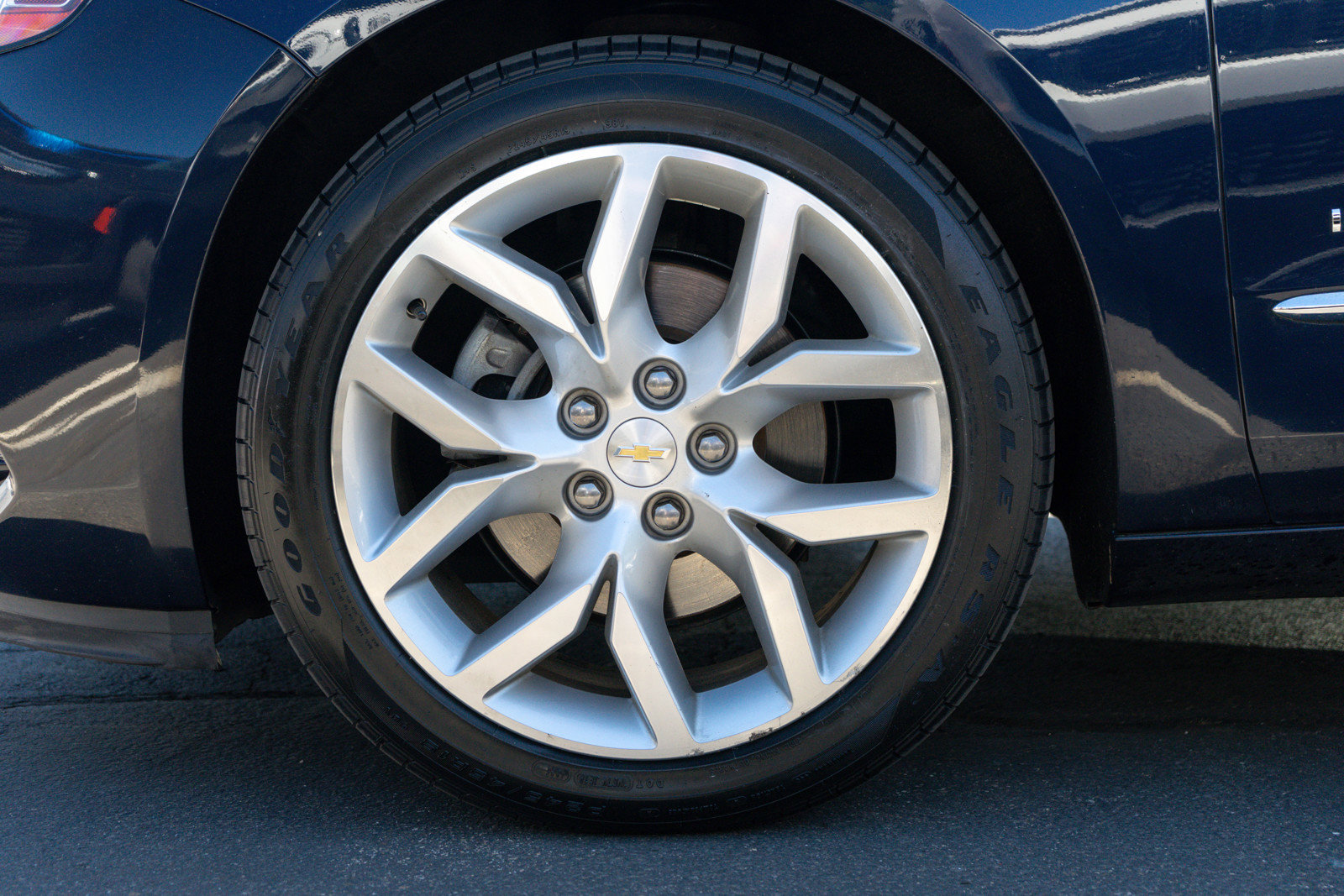 Used 2018 Chevrolet Impala Premier FWD image 9