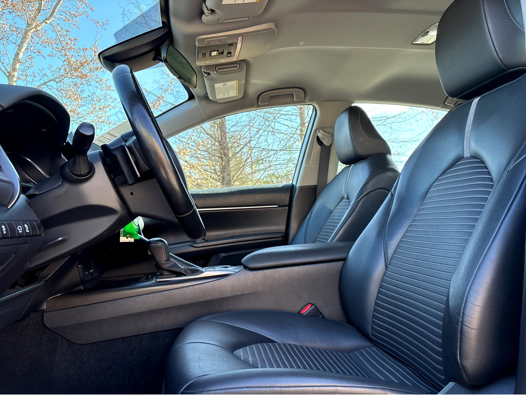 Used 2023 Toyota Camry SE image 11