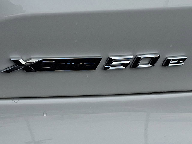Used 2026 BMW X5 xDrive50e image 39