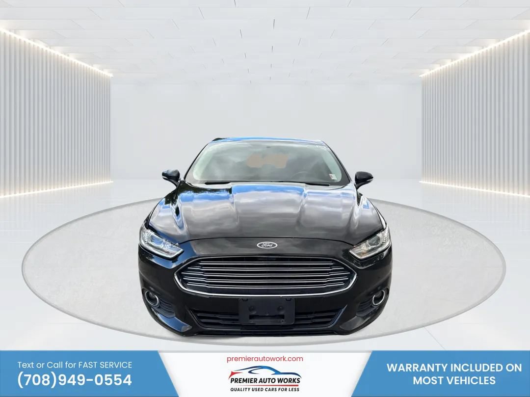 Used 2015 Ford Fusion SE w/ Equipment Group 202A AWD/4WD image 2