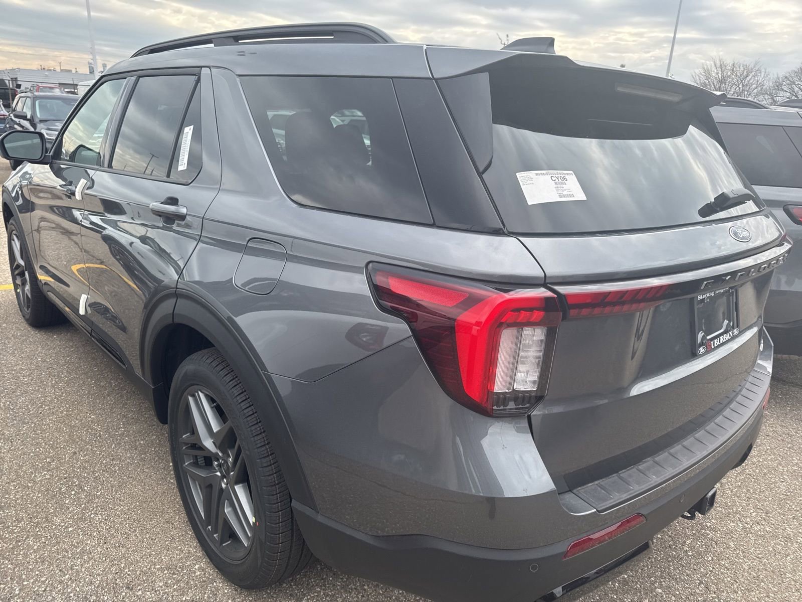 New 2026 Ford Explorer ST-Line w/ ST-Line Street Pack image 21