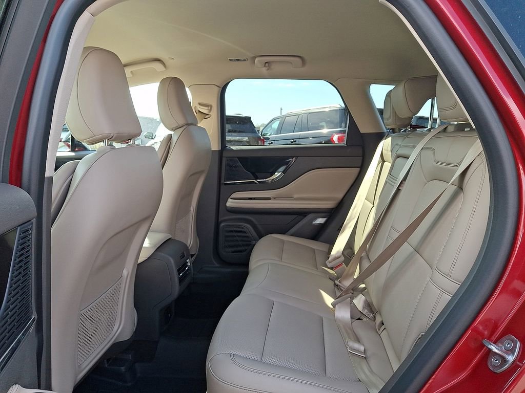 Used 2021 Lincoln Corsair AWD w/ Equipment Group 101A image 10