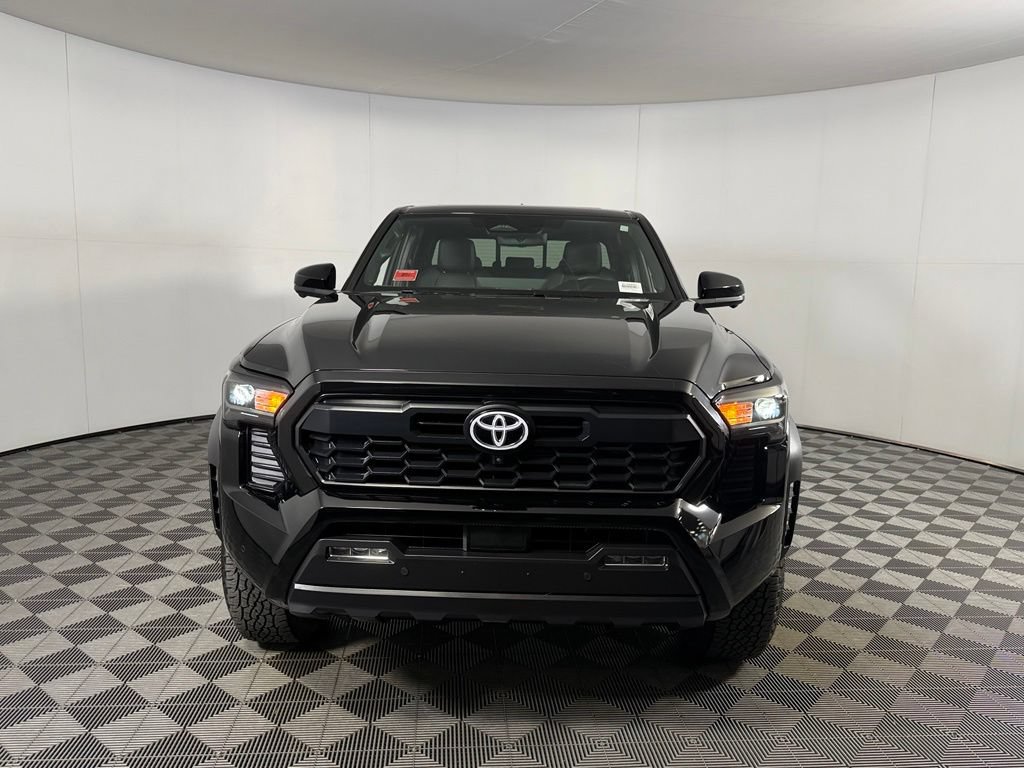 Used 2024 Toyota Tacoma TRD Off-Road w/ TRD Off Road Premium Package AWD/4WD video 2