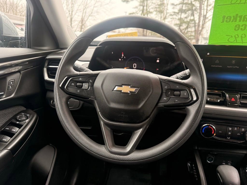 Used 2024 Chevrolet TrailBlazer LT w/ Driver Confidence Package image 17