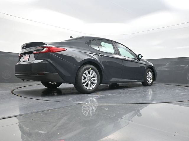 New 2026 Toyota Camry LE FWD image 33