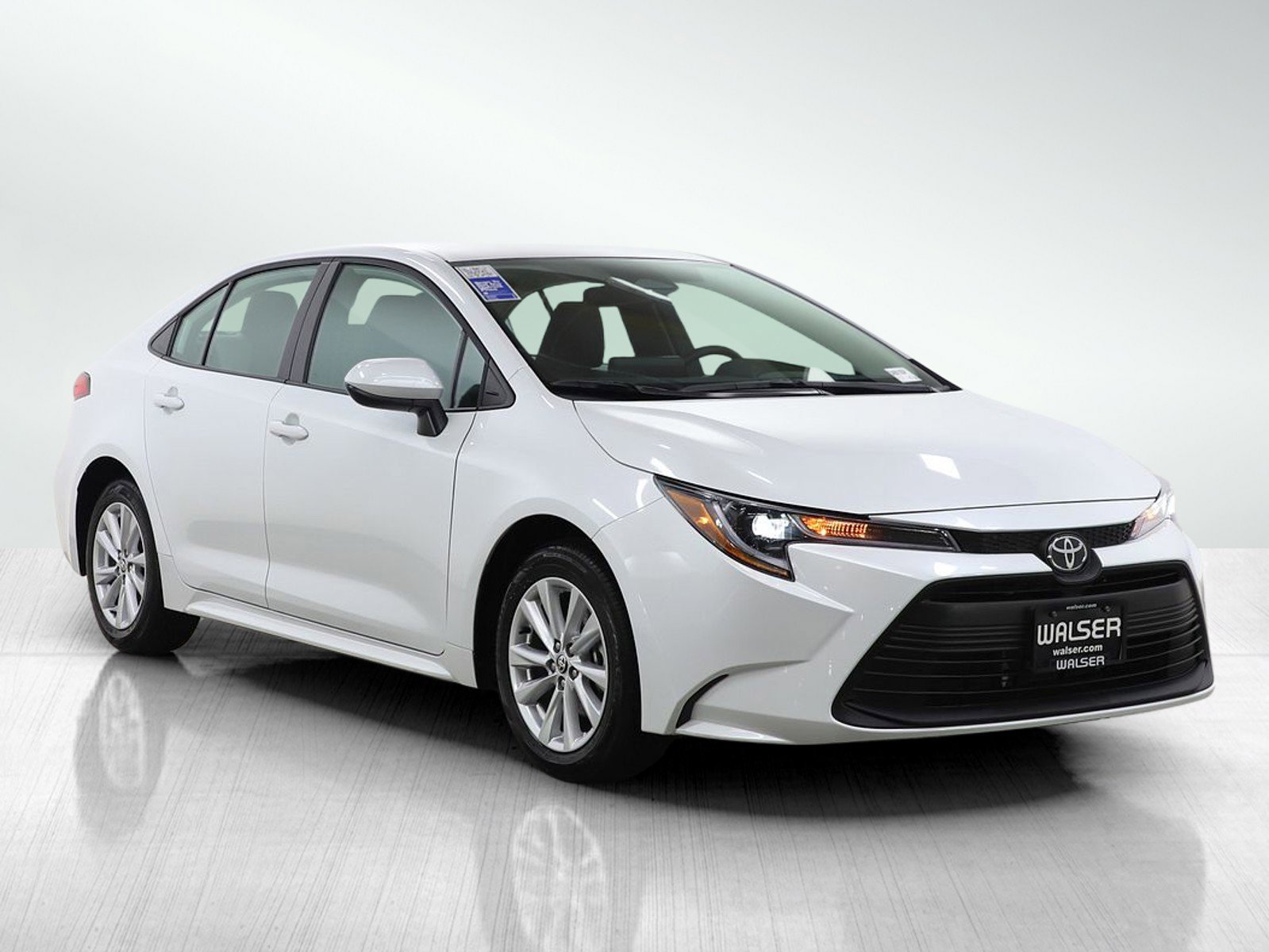 Used 2026 Toyota Corolla LE w/ LE Premium Package FWD image 7