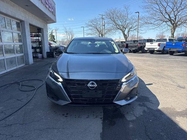 Used 2023 Nissan Altima 2.5 SV image 7