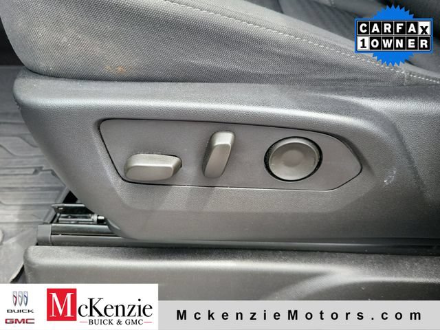 Used 2023 GMC Yukon XL SLE RWD image 7