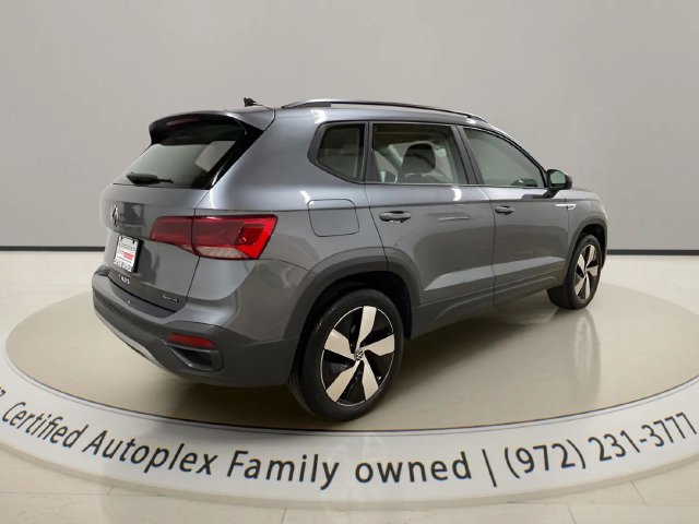 Used 2023 Volkswagen Taos S w/ Driver Assistance Package AWD/4WD image 5