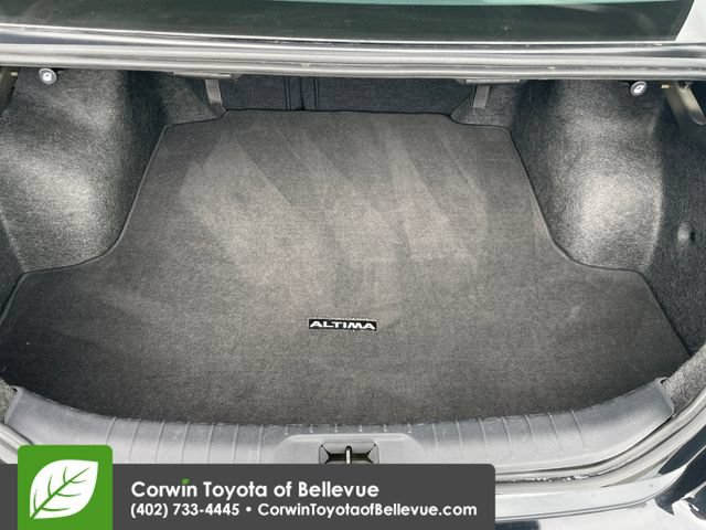 Used 2025 Nissan Altima 2.5 SV FWD image 21
