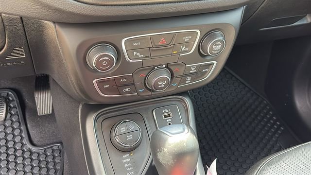 Used 2021 Jeep Compass Trailhawk AWD/4WD image 16