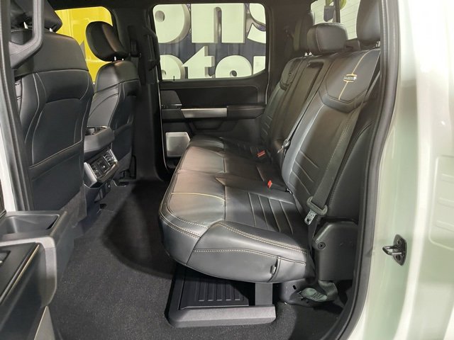 Used 2024 Ford F450 Platinum image 18