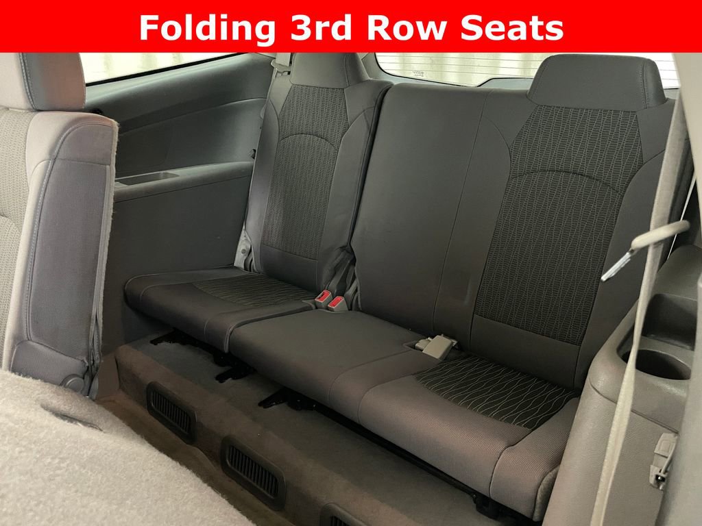 Used 2015 Chevrolet Traverse LS w/ LPO, 'HIT The Road' Package FWD image 9