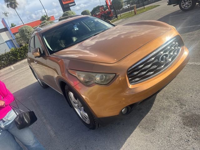 Used 2010 INFINITI FX35 2WD w/ Navigation Pkg image 3