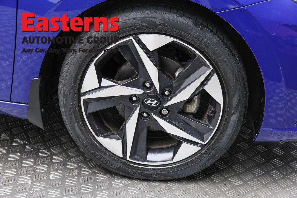 Used 2022 Hyundai Elantra SEL w/ Convenience + Premium Package FWD image 31