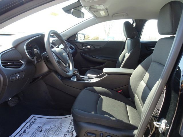 Certified 2023 Chevrolet Malibu LT w/ Driver Confidence Package image 8