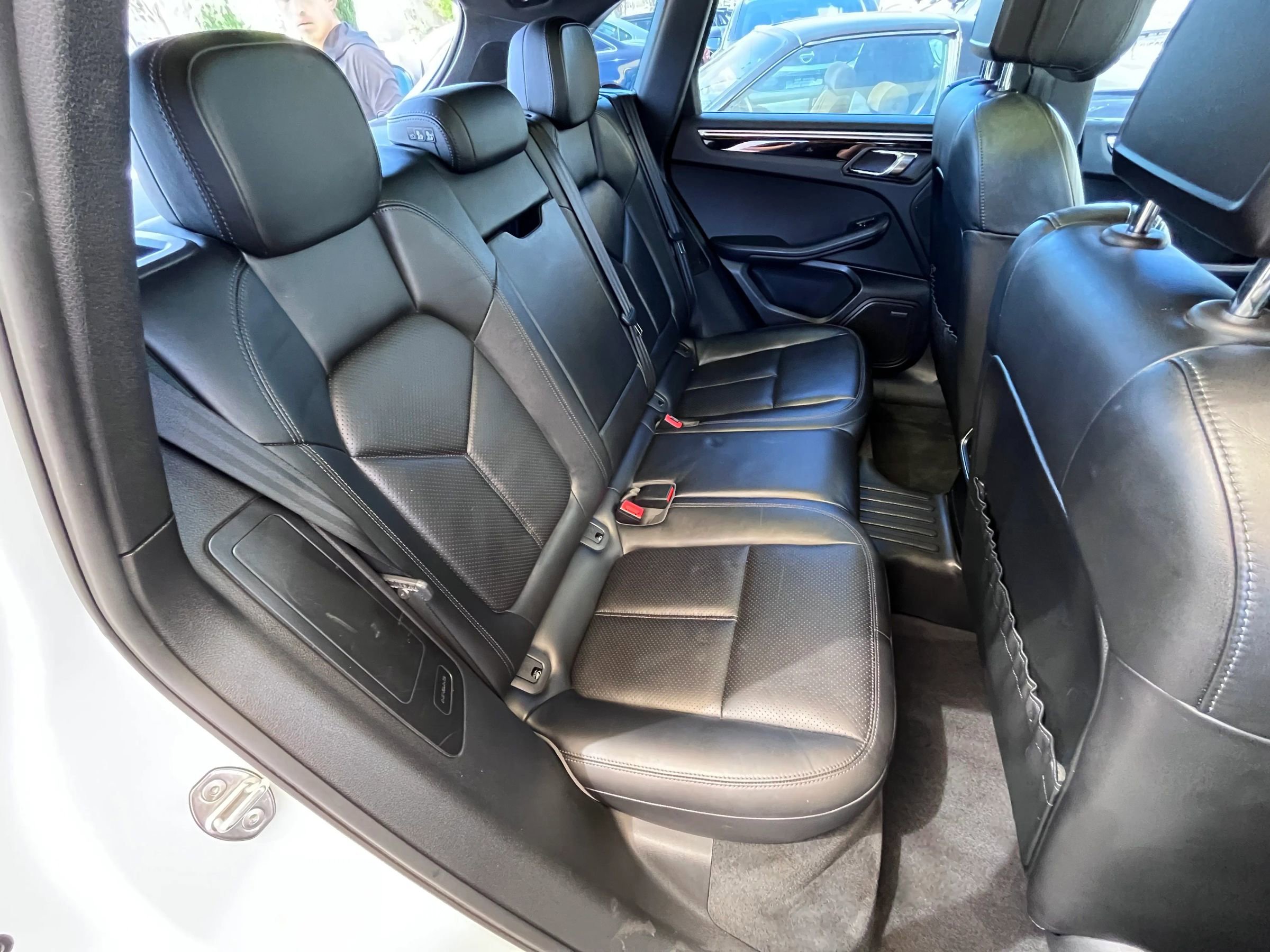 Used 2017 Porsche Macan S image 15