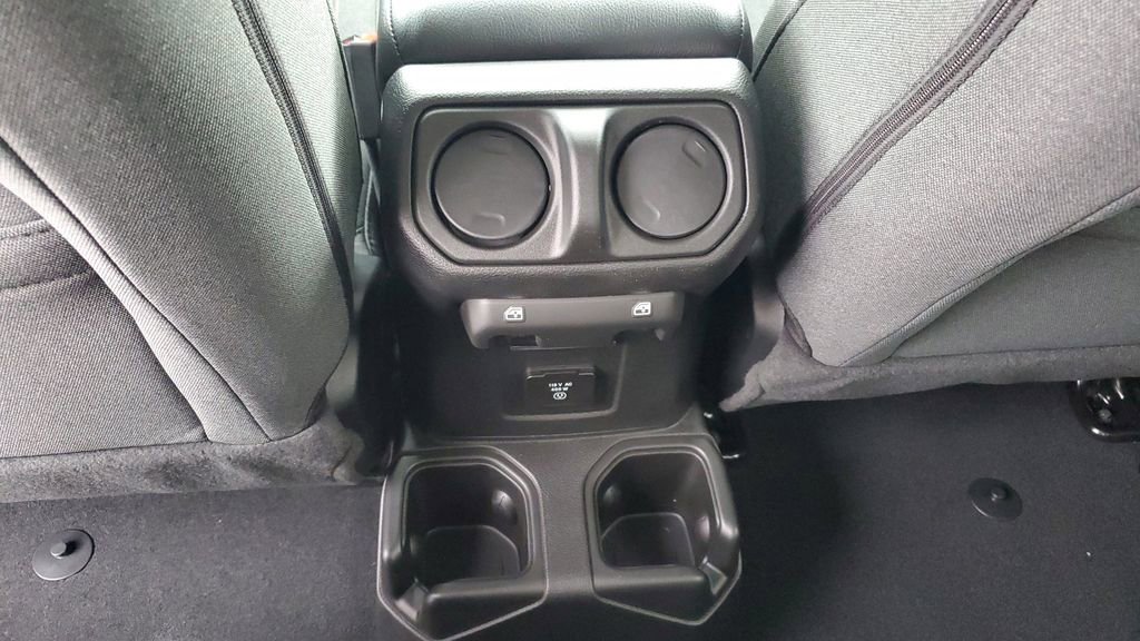 New 2026 Jeep Gladiator Sport image 12