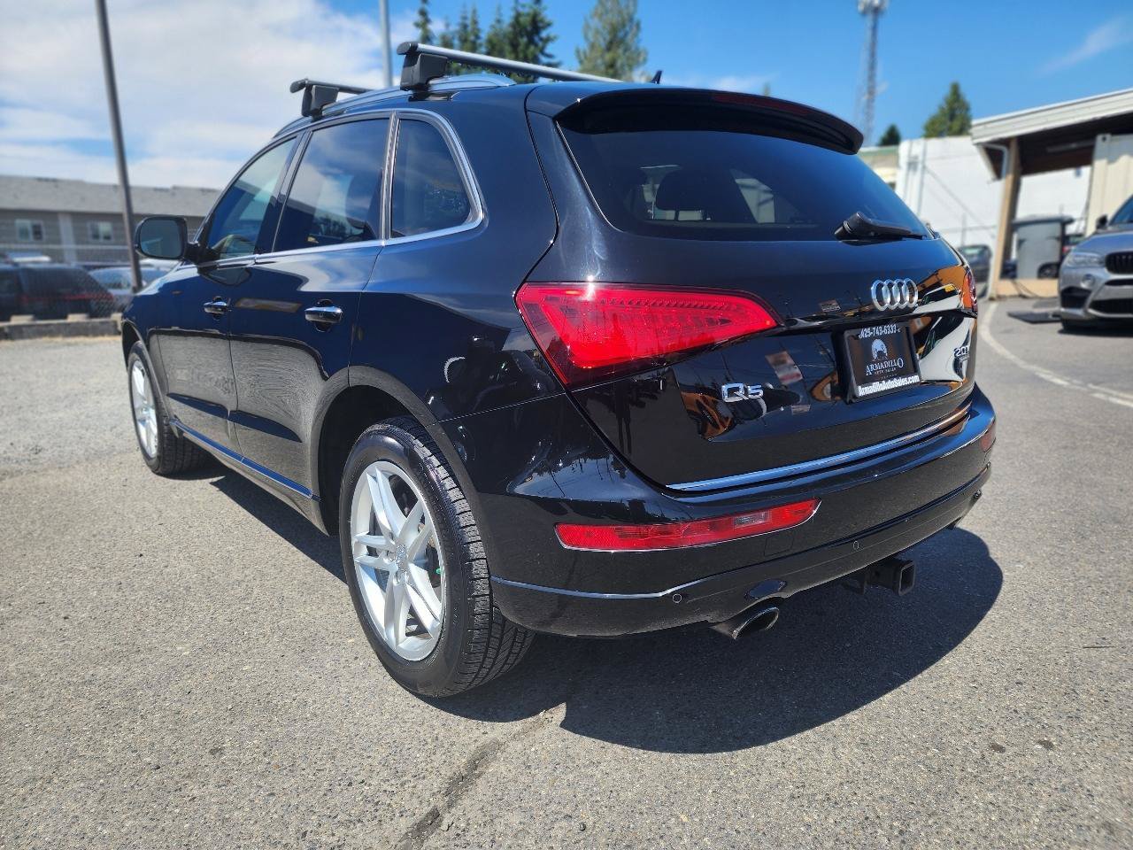 Used 2017 Audi Q5 2.0T Premium Plus w/ Technology Package AWD/4WD image 9