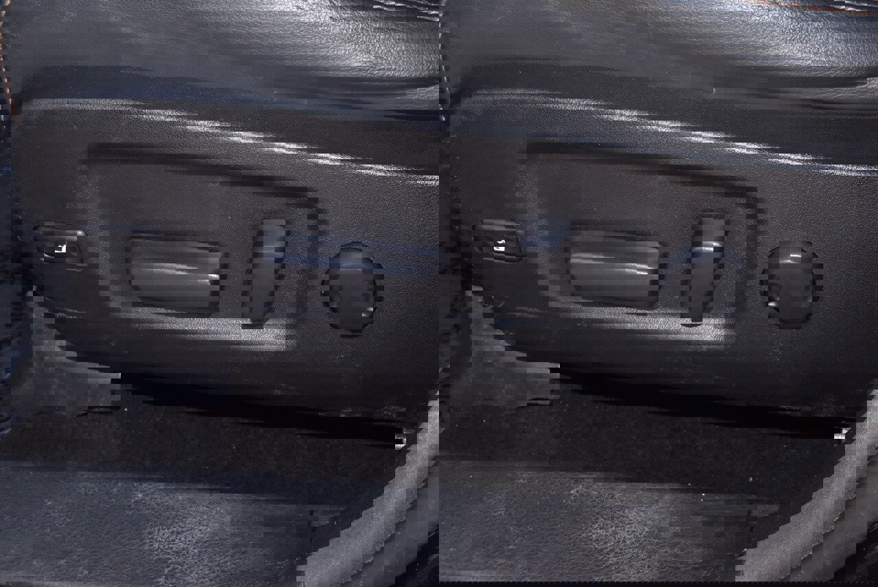 Used 2016 Toyota Highlander XLE image 39