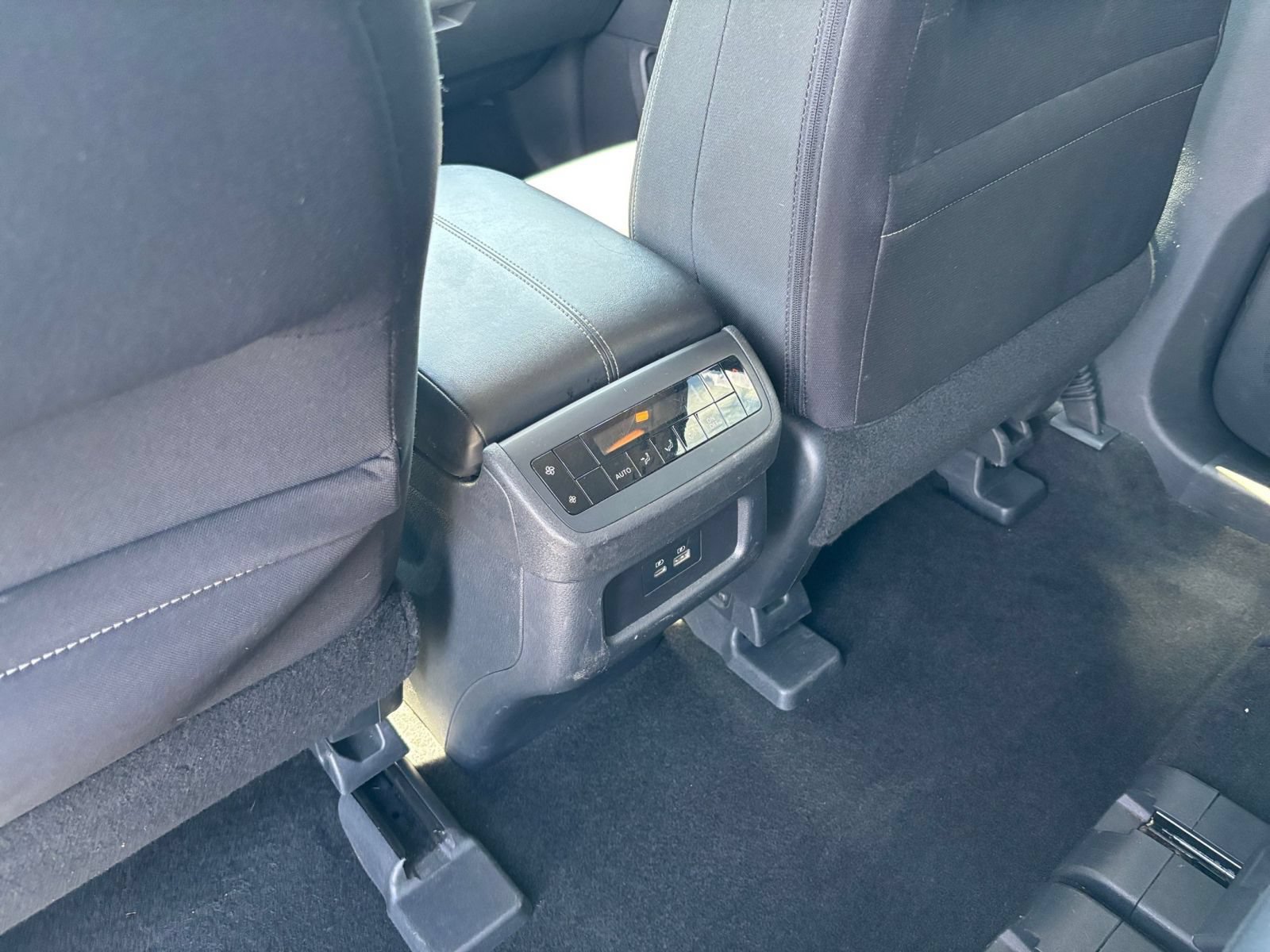 Used 2025 Nissan Pathfinder SV AWD/4WD image 24