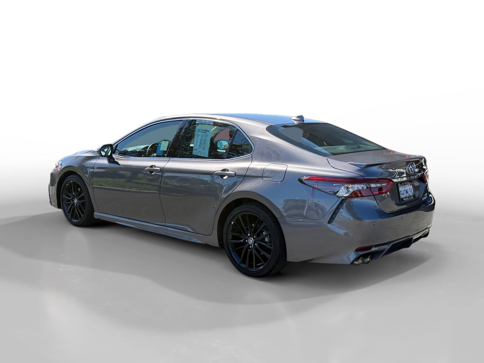 Used 2023 Toyota Camry XSE w/ Navigation Package FWD image 3