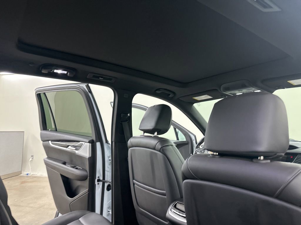 Used 2025 Cadillac XT6 Premium Luxury image 20
