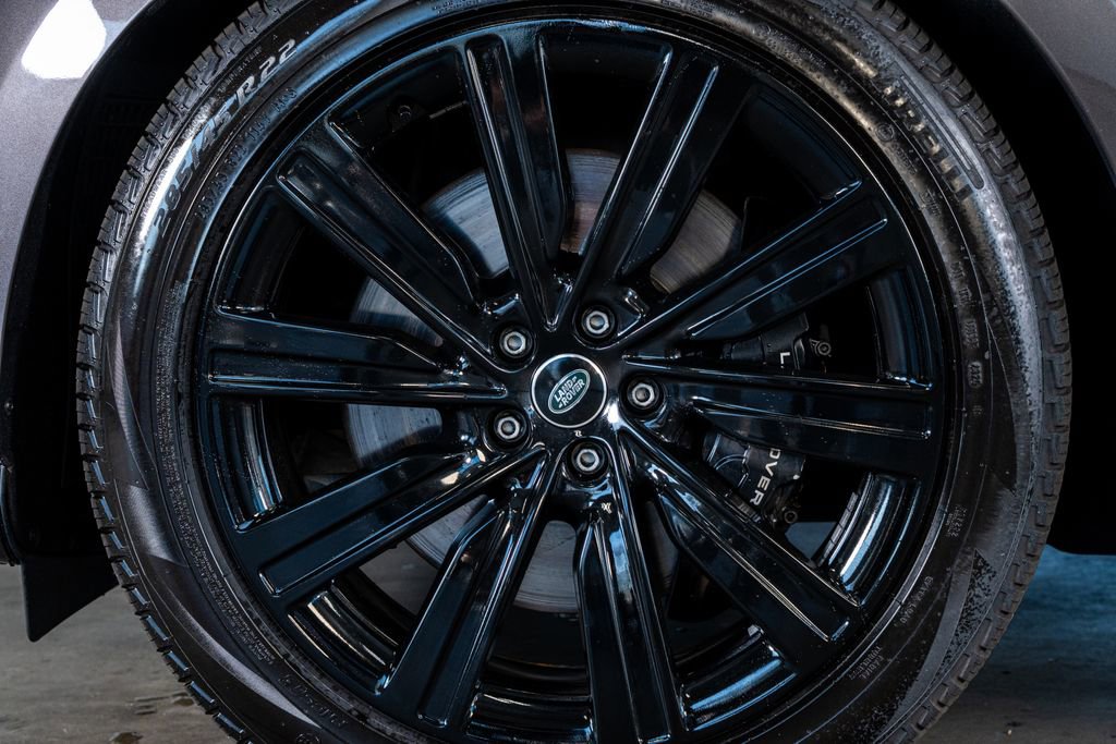 Used 2023 Land Rover Range Rover Long Wheelbase SE image 10