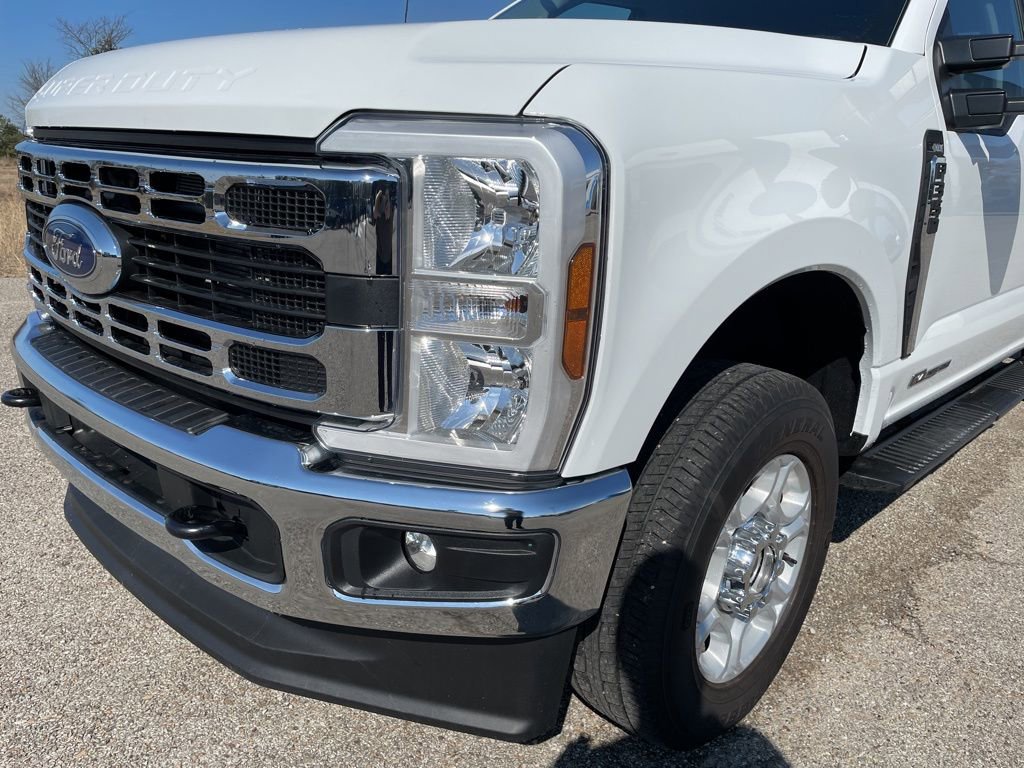 Used 2025 Ford F350 XLT image 9