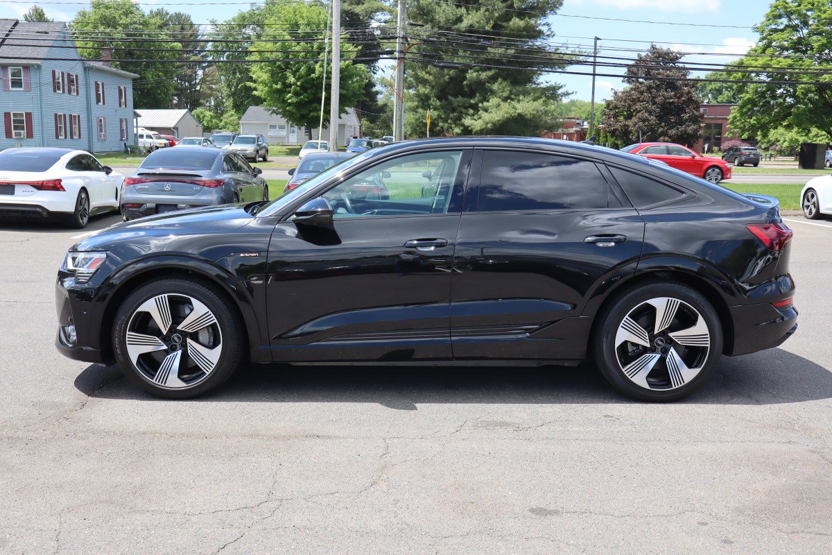 Used 2021 Audi e-tron Prestige w/ Prestige Package AWD/4WD image 8
