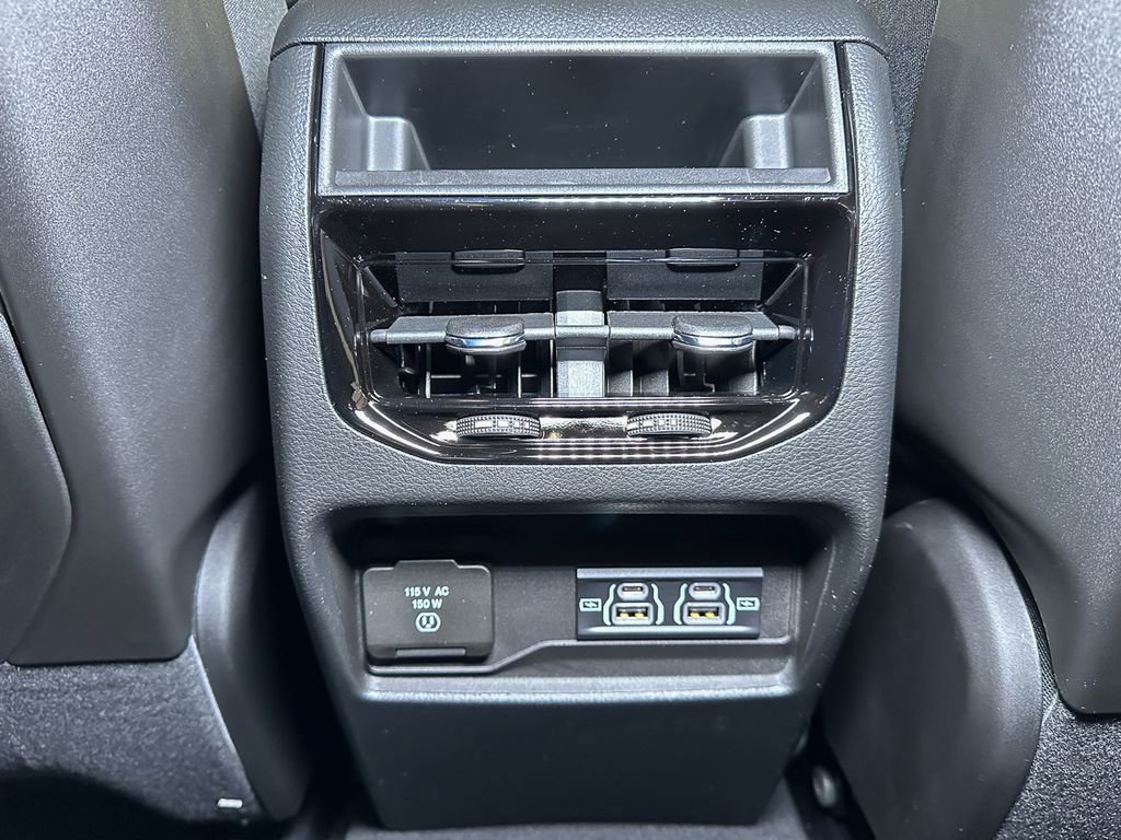 New 2025 Jeep Grand Cherokee Laredo image 23