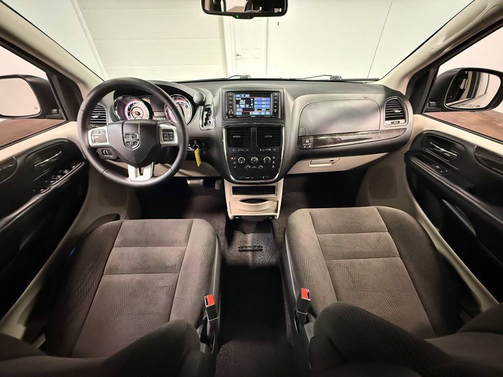 Used 2016 Dodge Grand Caravan SE w/ Quick Order Package 29E SE FWD image 81