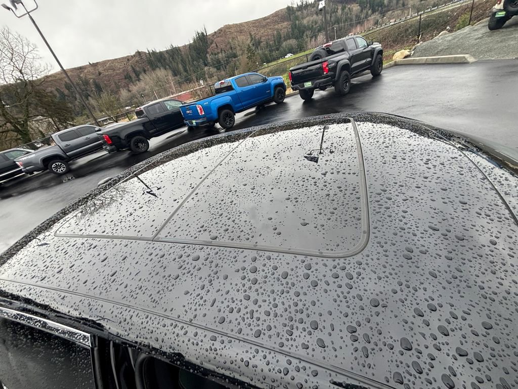 Used 2013 Chrysler 300 S image 29