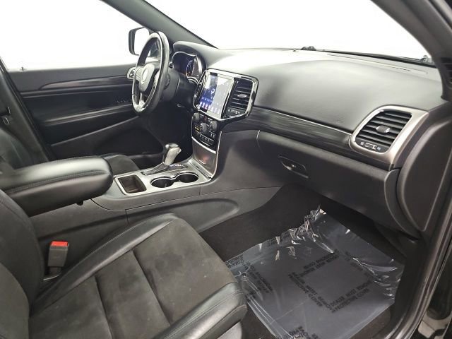 Used 2019 Jeep Grand Cherokee Altitude image 36