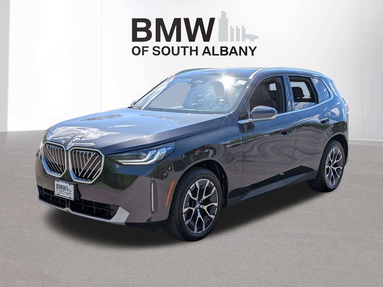Used 2025 BMW X3 xDrive30i w/ Convenience Package AWD/4WD image 2