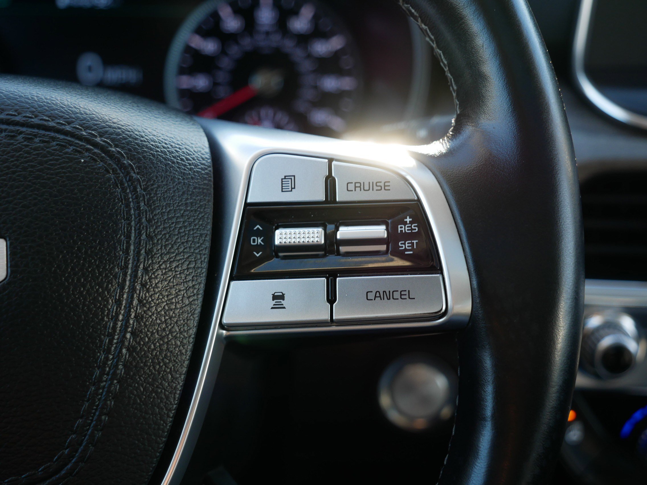 Certified 2022 Kia Telluride SX w/ SX Prestige Package image 30