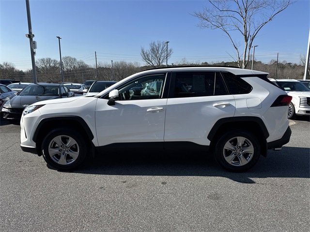 Used 2025 Toyota RAV4 XLE image 4